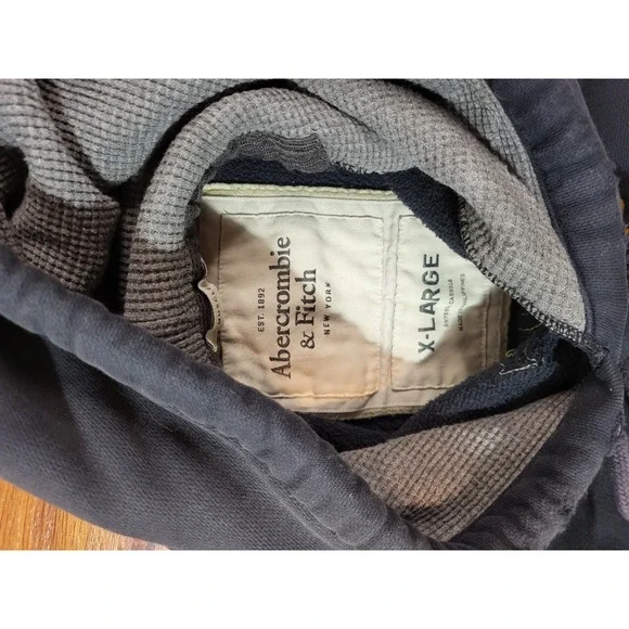 Abercrombie & Fitch Men's XL Hoodie Muscle Blue Y2K Faded Distressed NY - Picture 4 of 5